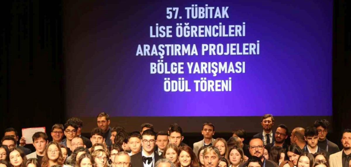 Kütahyalı Liseler ’Lise Öğrencileri Araştırma Projeleri Bölge Yarışması’ndan Ödüllerle Döndü