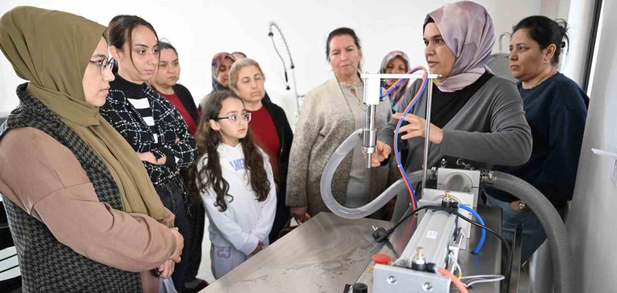 Mersin’de ’Köyümüz Atölye’ ile Kadın Üreticilere Güçlü Destek