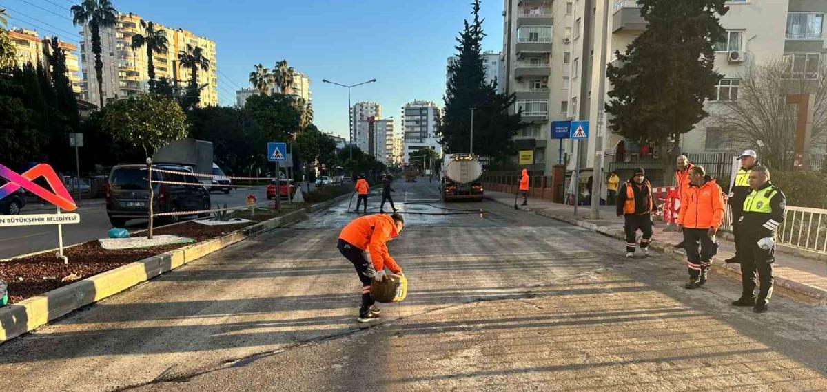 Mersin’de Selin Zarar Verdiği Köprüde Tahkimat Çalışması Tamamlandı