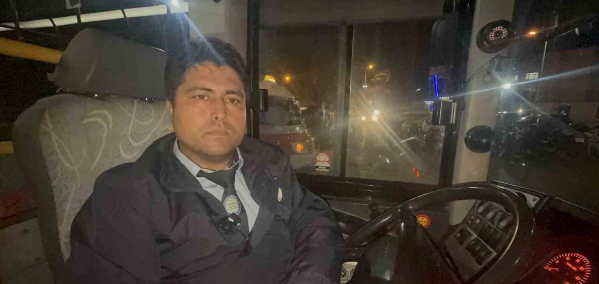 Minibüste Fenalaşan Öğrenciyi Hastaneye Yetiştiren Şoför Gönen: “İnsanlık Vazifemi Yaptım”