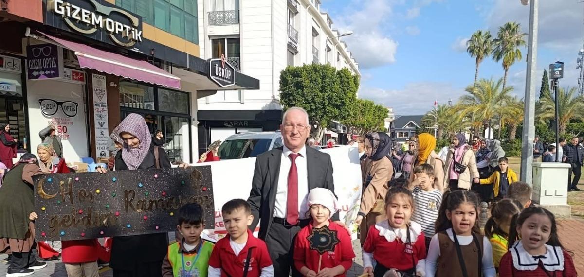 Miniklerden Ramazan Davullarıyla Renkli Görüntüler Oluşturdu