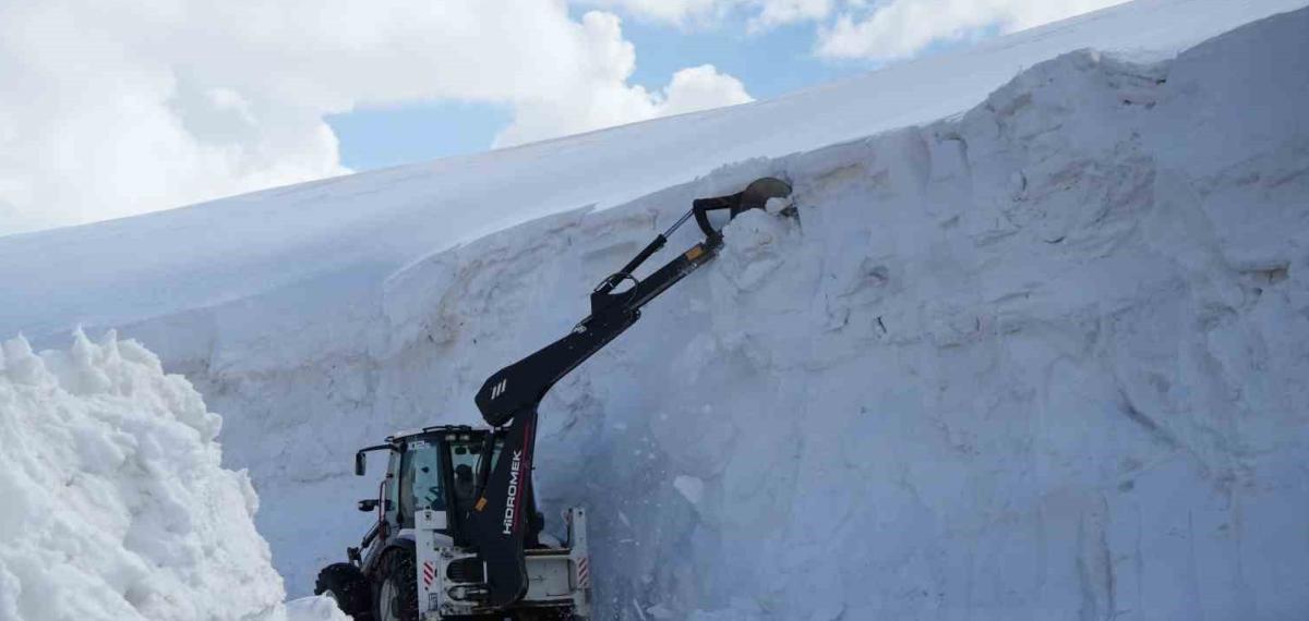 Muş’ta Kar Kalınlığı 6 Metreyi Aştı