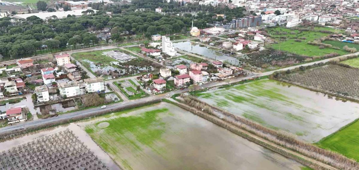 Nazilli’de Mahalle Sular Altında Kaldı, Ekipler Anında Müdahale Etti
