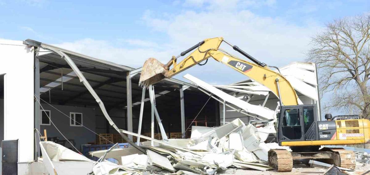 Nilüfer’de 3 Noktada Yıkım