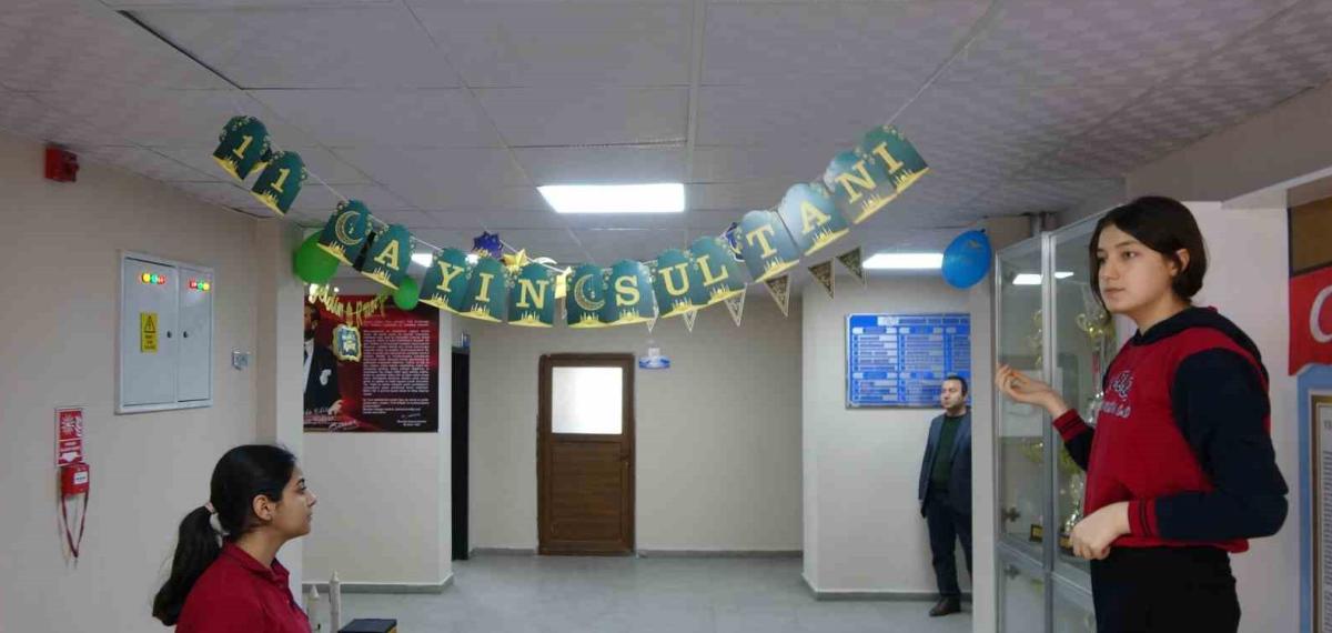 Okullar Ramazanın Manevi Havasına Göre Süslendi