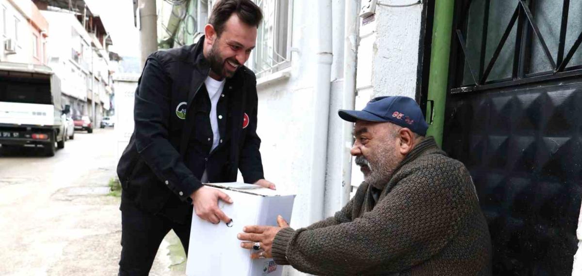 Osmangazi’de Ramazan Kolisi Dağıtımı Devam Ediyor