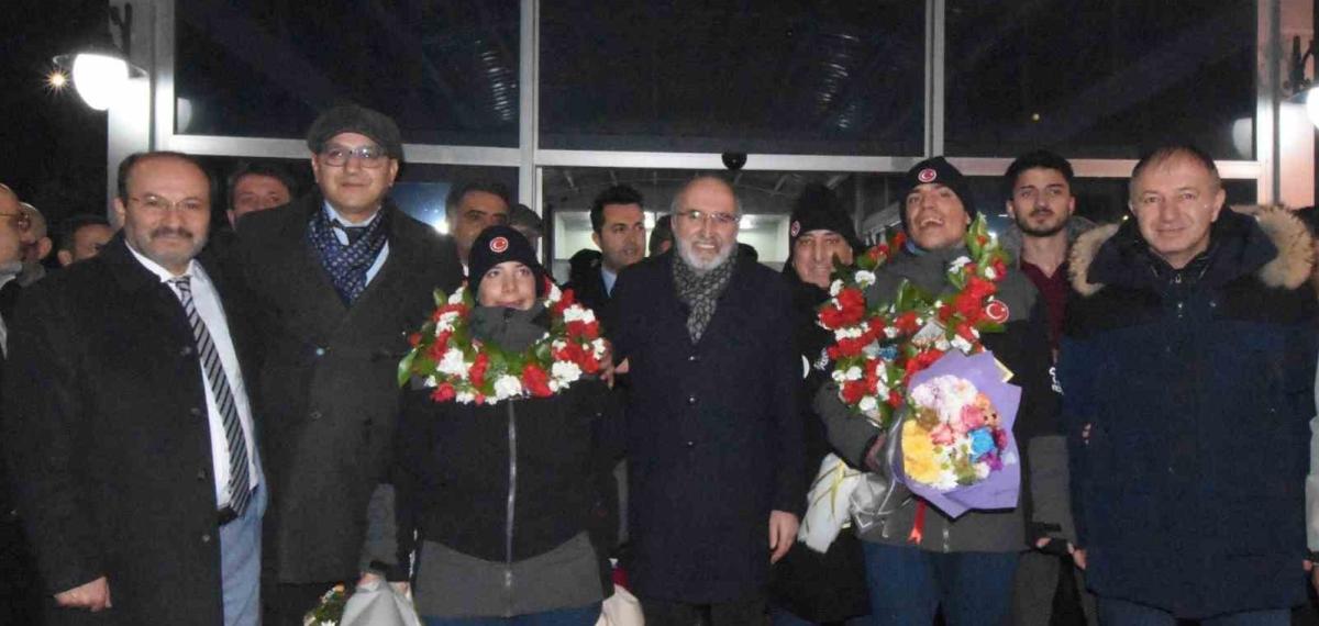 Otizmli İkiz Milli Kayakçılara Erzurum’da Coşkulu Karşılama