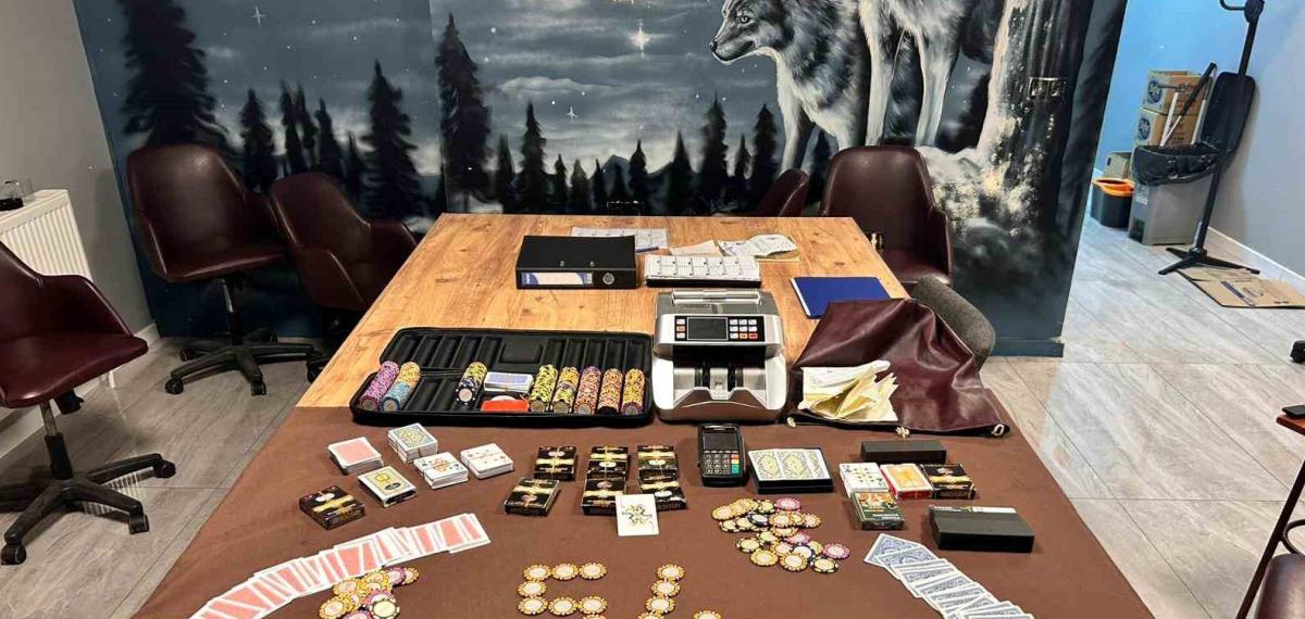 Özel Davetiyeli Poker Masasına Emniyet Operasyonu: 18 Kişiye Toplam 208 Bin Lira Ceza