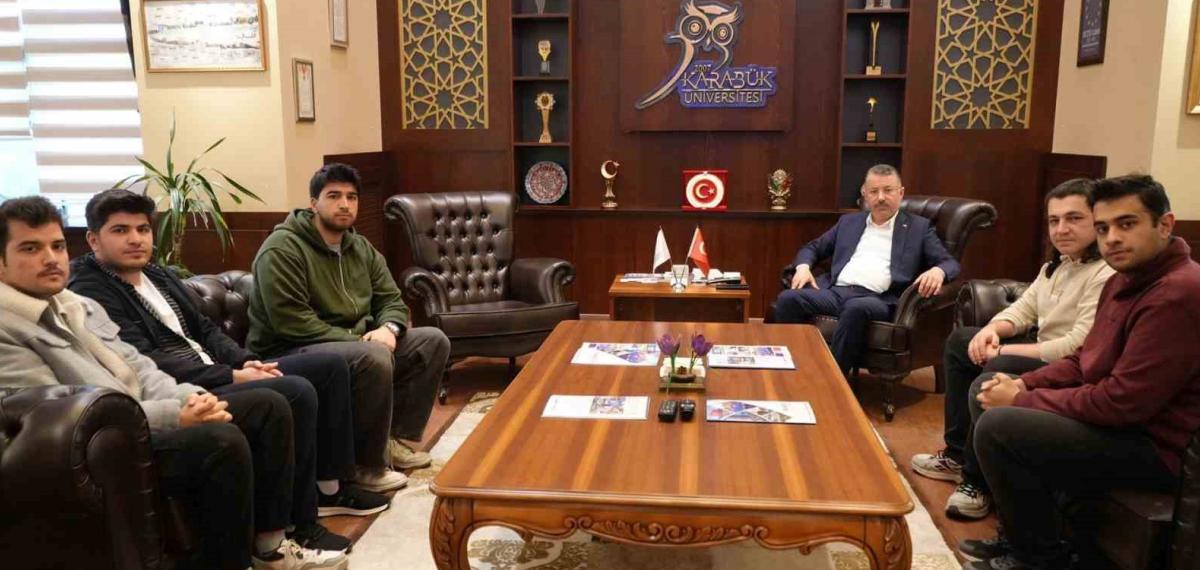 Rektör Kırışık Evrenos Takımı ile Bir Araya Geldi