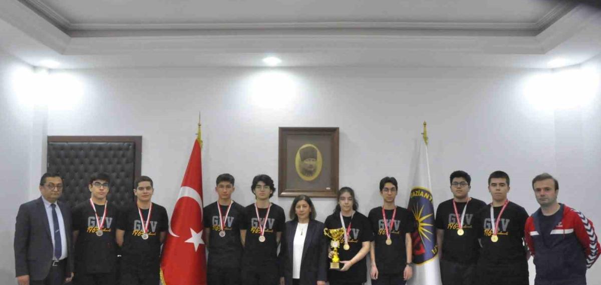 Satrançta Gaziantep’in Hamle Şampiyonu Gkv Özel Liseleri