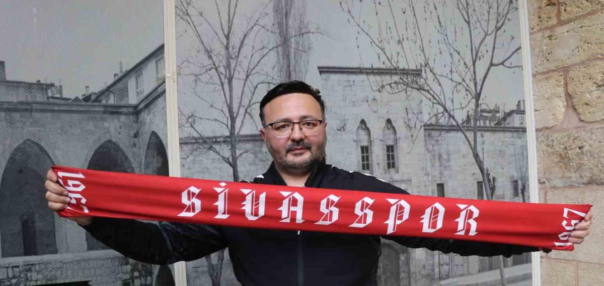 Sevgililer Gününde Eşini Yalnız Bırakıp Sivasspor’u Seçti