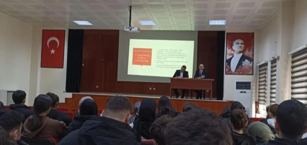 Sinop’ta Gençlere Dijital Dolandırıcılık Semineri