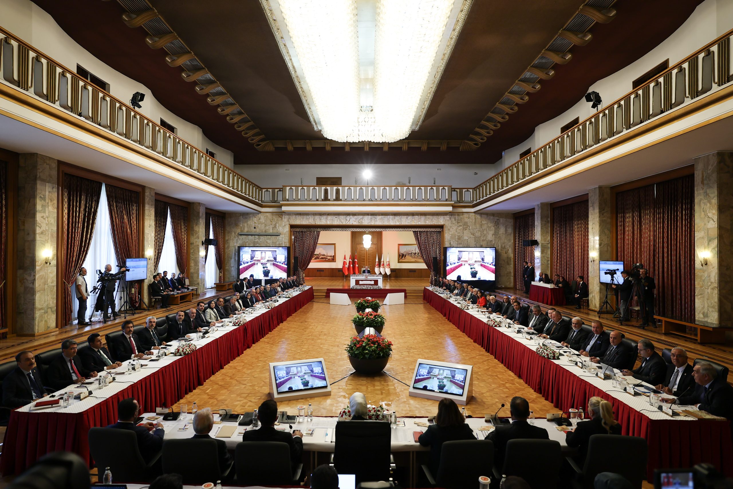 TBMM’de Tarihi Adım: “Terörsüz Türkiye” Raporu Milli Dayanışma ve Kardeşlik Vurgusu, 47 Oyla Kabul Edildi