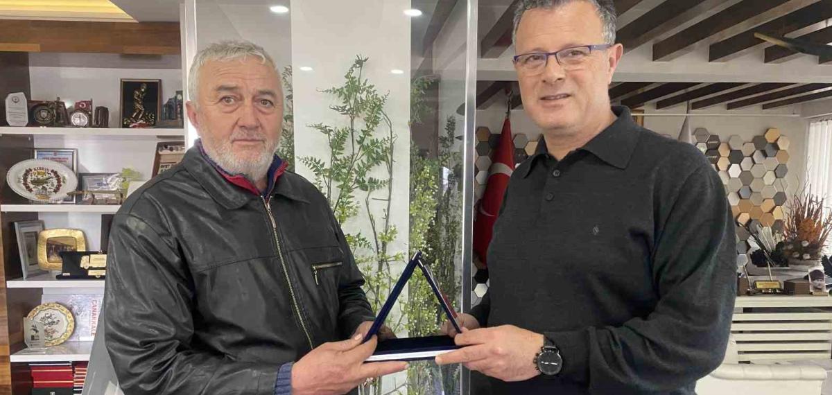 Temizlik İşçisinden Alkışlanacak Hareket