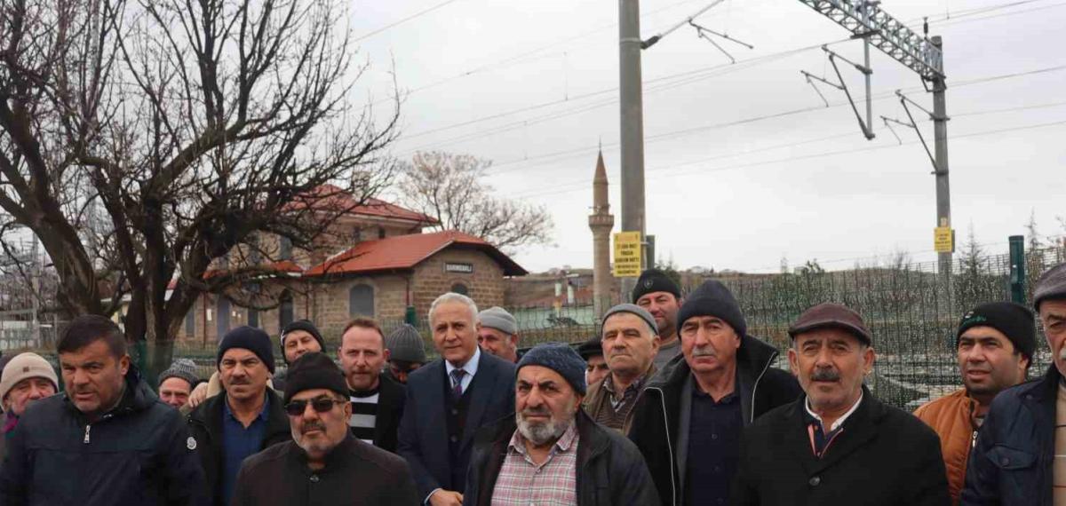 Teravih Namazı İçin 5 Kilometre Yürümek İstemiyorlar