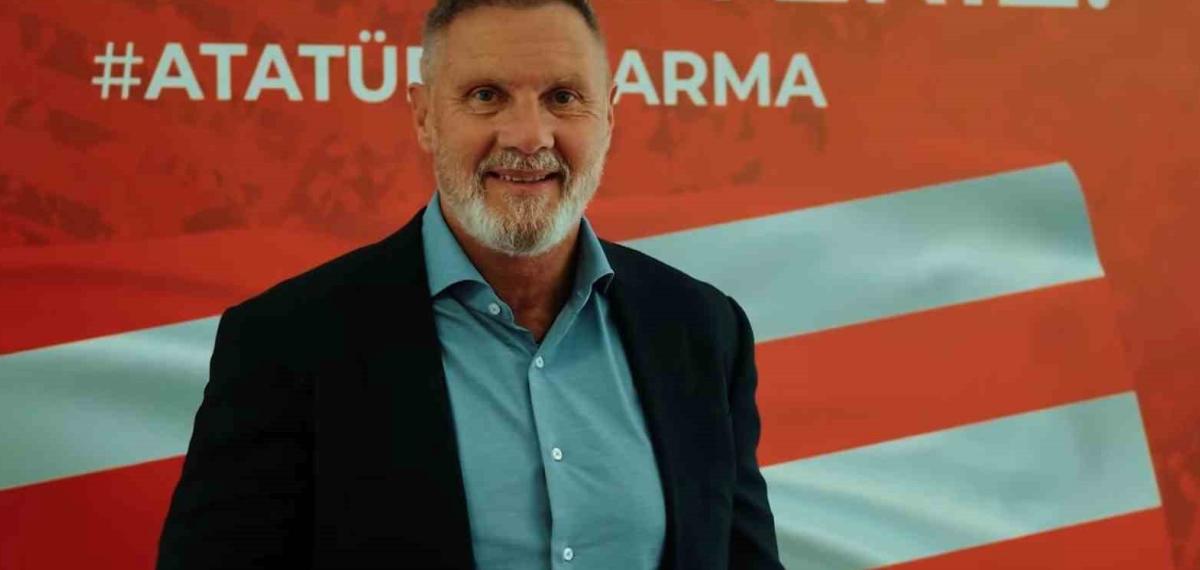 Thorsten Fink’ten İlk Açıklama: “Ben Sihirbaz Değilim”