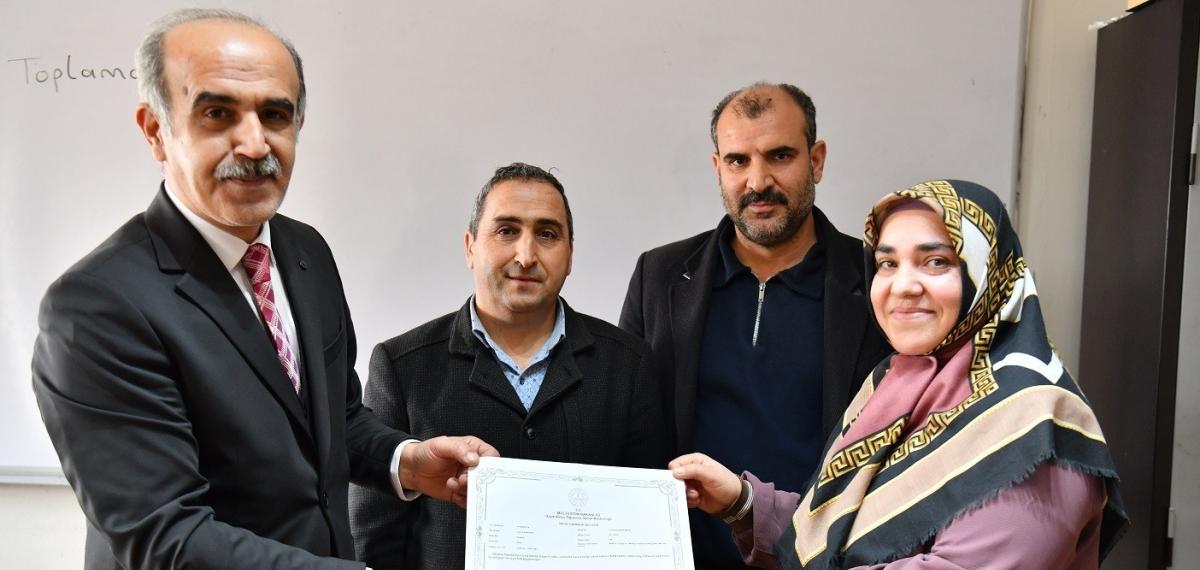 Topsöğüt’te Okuma Yazma Gururu