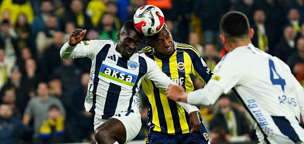 Trendyol Süper Lig: Fenerbahçe: 0 – Kasımpaşa: 0 (İlk Yarı)