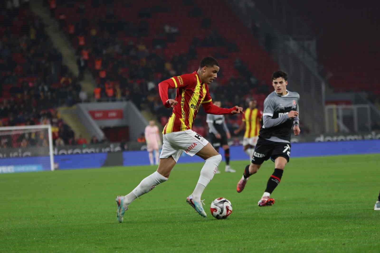 Trendyol Süper Lig: Göztepe: 2 – Fatih Karagümrük: 1 (Maç Sonucu)
