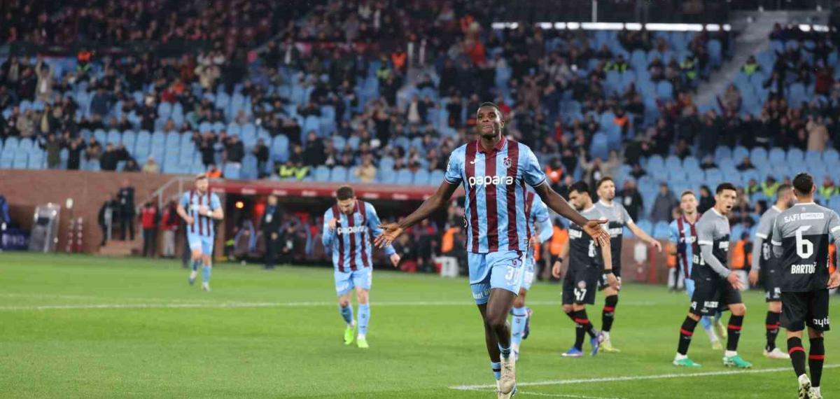 Trendyol Süper Lig: Trabzonspor: 1 – Fatih Karagümrük: 1 (İlk Yarı)