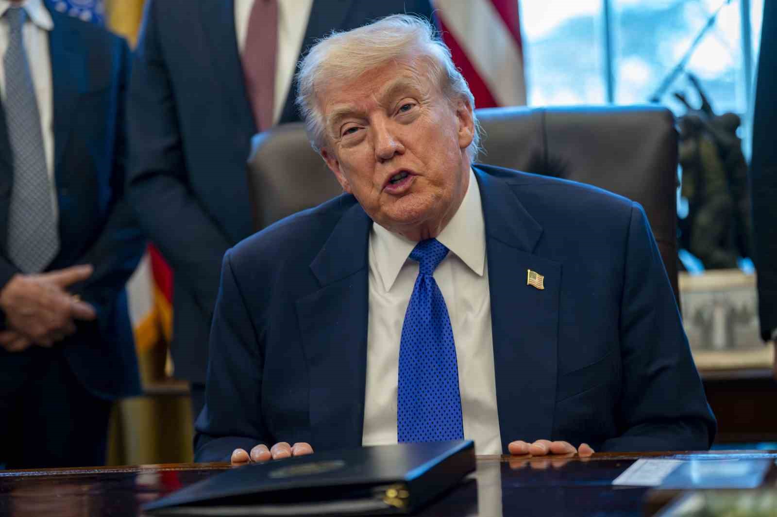 Trump: “(Diego Garcia Adası) Önemli Askeri Üsteki Varlığımızın Tehdit Edilmesine İzin Vermeyeceğim”