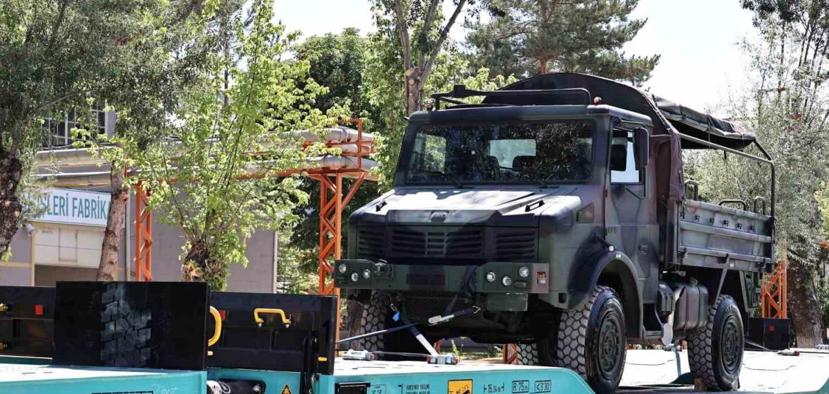 TSK’nın Stratejik Araçları Demiryoluyla Güvenle Taşınıyor