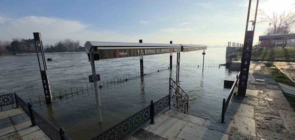 Tunca ve Meriç’te Alarm Seviyesi Kırmızıdan Turuncuya Düştü: Debiler Geriledi