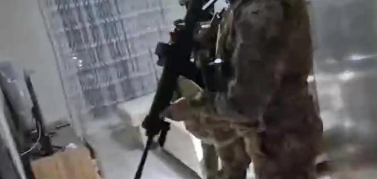 Türk Filmi Gibi Gasp: Hastanede Refakatçi Olarak Beklemişler