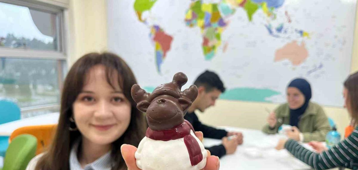 Uluslararası Gençlik Merkezi’nde Sanat Atölyeleri Gençlerle Buluşmaya Devam Ediyor