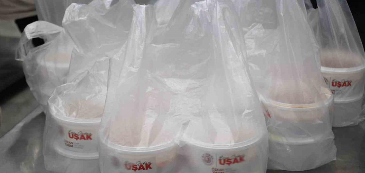 Uşak Belediyesinden İhtiyaç Sahibi Ailelere Ramazan Ayı Boyunca Kesintisiz Destek