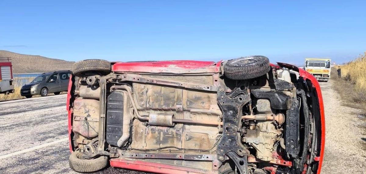 Van’da Trafik Kazası: 1 Ölü, 2 Yaralı