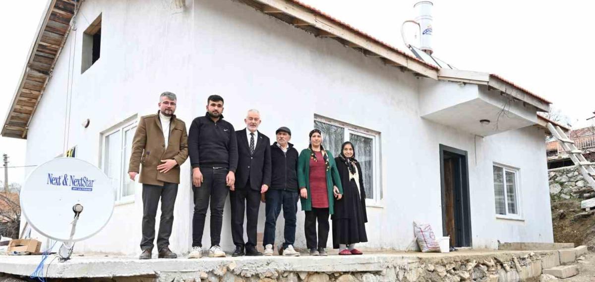Yangında Evi Yanan Aileye Başkan’dan Yeni Yuva