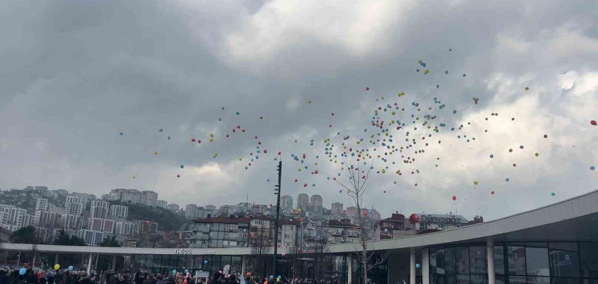 Yardım Kampanyası Tamamlanan Uras Ege İçin Gökyüzüne Balonlar Bırakıldı