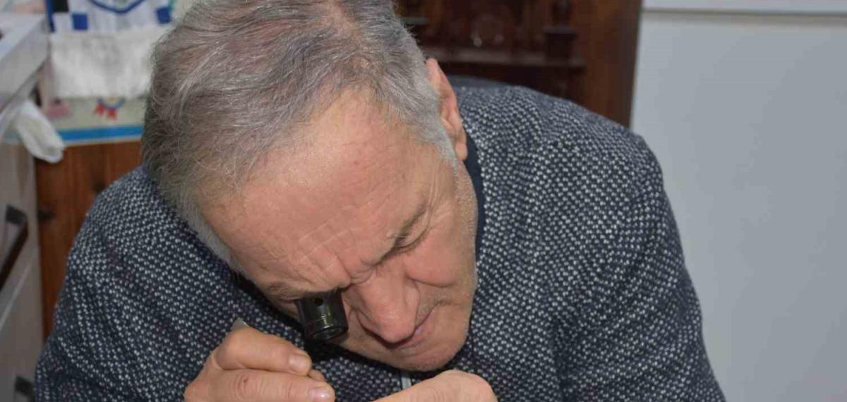 Yarım Asırlık Saat Ustası Çırak Bulamadığı Mesleğini Eşiyle Ayakta Tutuyor