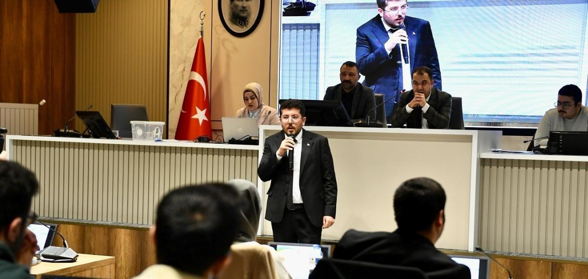 Yeşilyurt Genç Meclis’in Yeni Başkanı Yusuf Salih Tatar Oldu