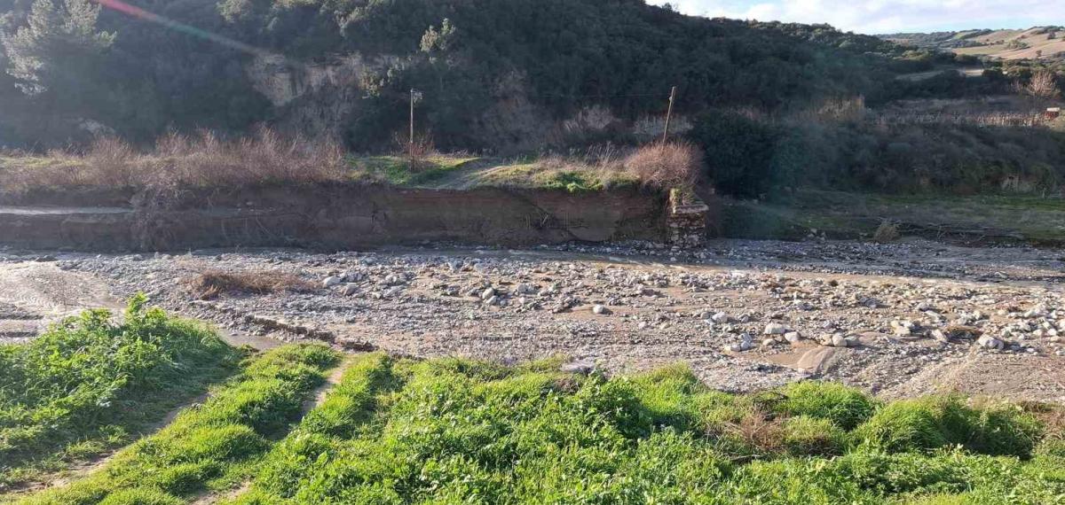 Ziyanlar’da Dere Taştı, Tarım Arazileri Zarar Gördü