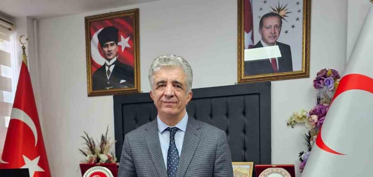 227 Bilim İnsanının Katkı Sunduğu “Göğüs Cerrahisi” Kitabı Yayımlandı