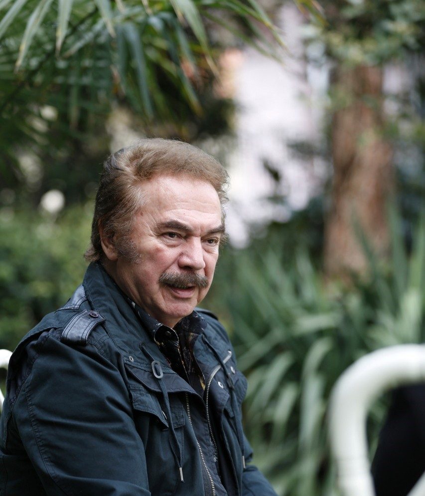 Orhan Gencebay Hastaneye Kaldırıldı! Koronavirüs Şüphesiyle Tedavi Altında