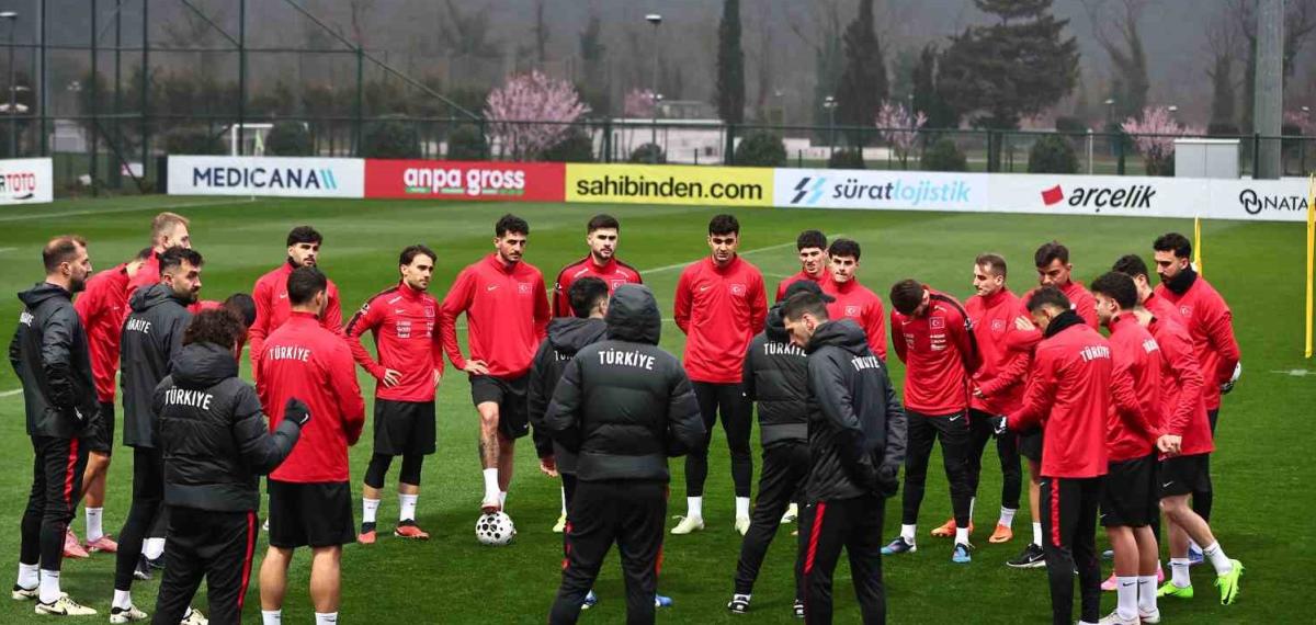 A Milli Futbol Takımı, Romanya Maçı Hazırlıklarını Sürdürdü