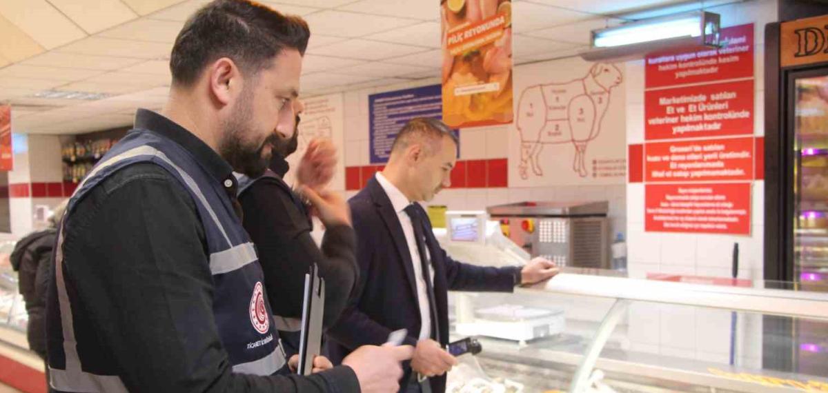 Adana’da Ramazan Bayramı Öncesi Marketlerde Fiyat ve Etiket Denetimi Yapıldı