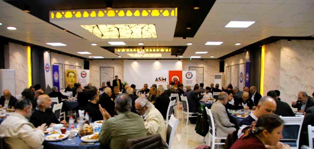 Adana’da Sivil Toplum ve Eğitim Camiası İftarda Buluştu