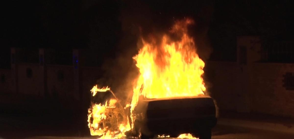Alev Topuna Dönen Tofaş’tan Geriye Demir Yığını Kaldı