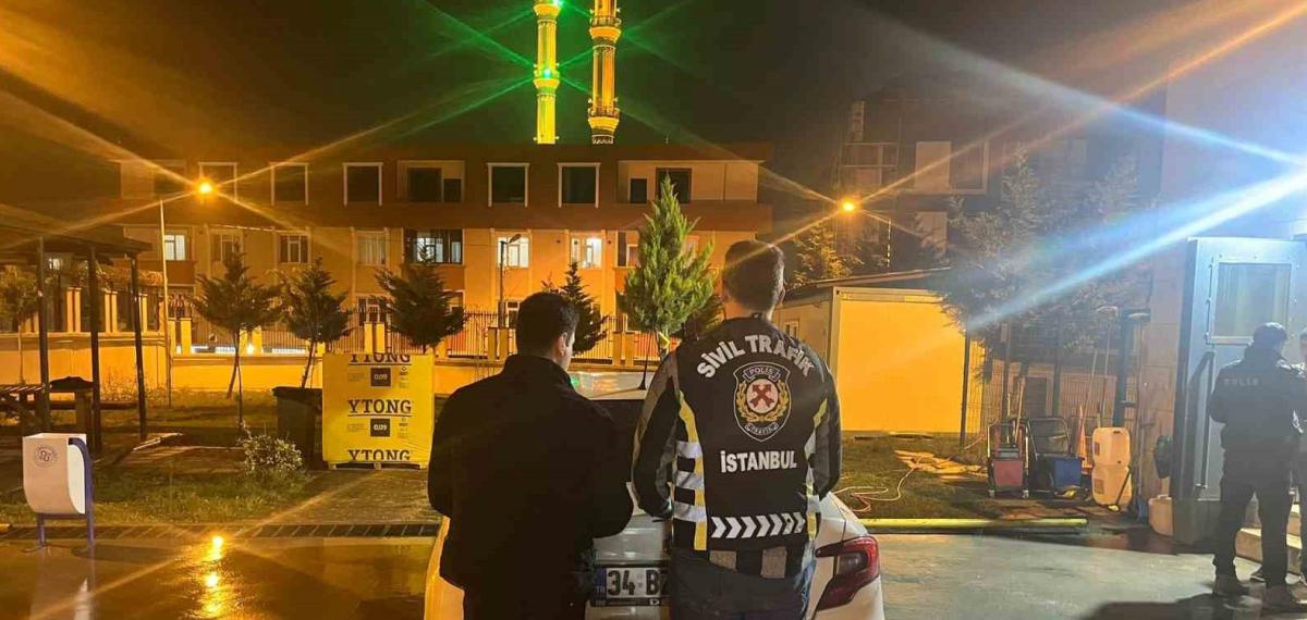 Arnavutköy’de Trafikte Kavga Eden Sürücüler, 602 Bin TL Ceza Kesilerek Tutuklandı