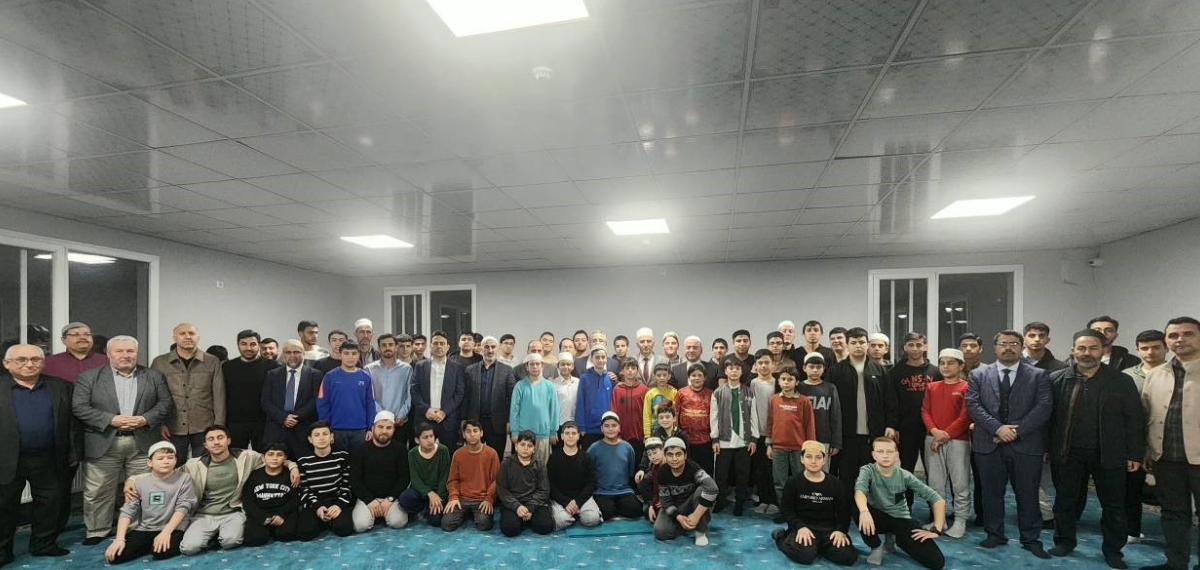 Aydın’da Protokol ve Öğrenciler ‘İyilik Sofrası’nda Bir Araya Geldi