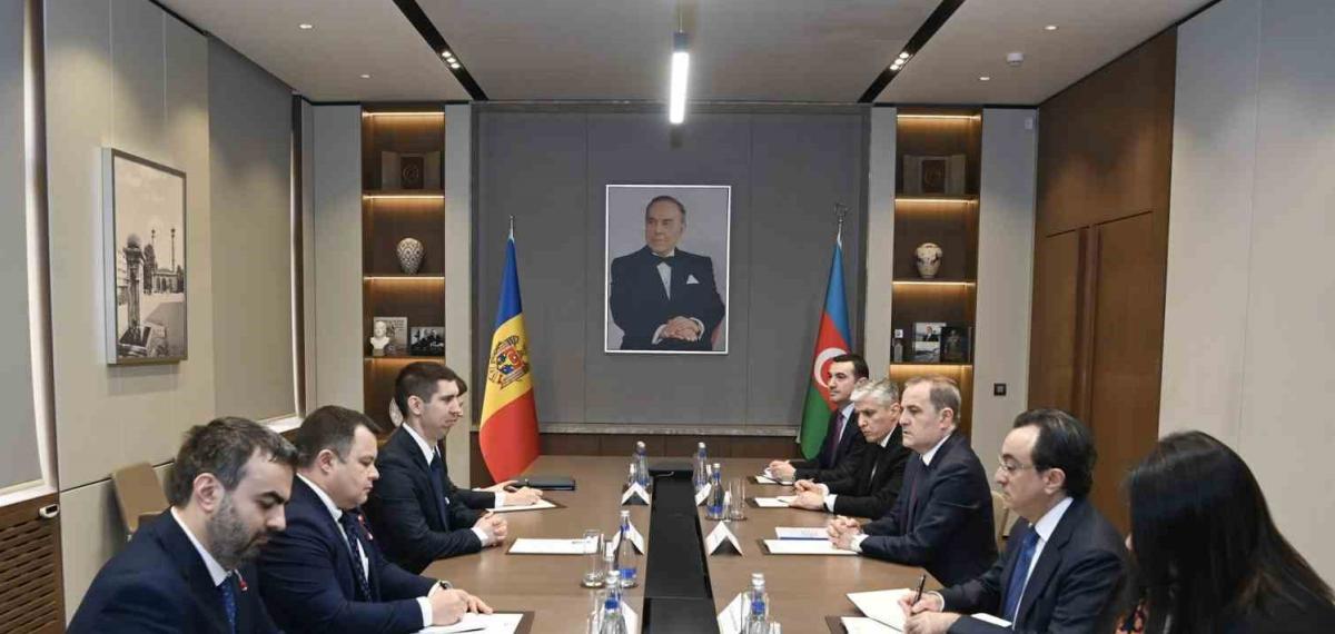 Azerbaycan, İran’daki Tüm Diplomatik Personelini Geri Çekiyor