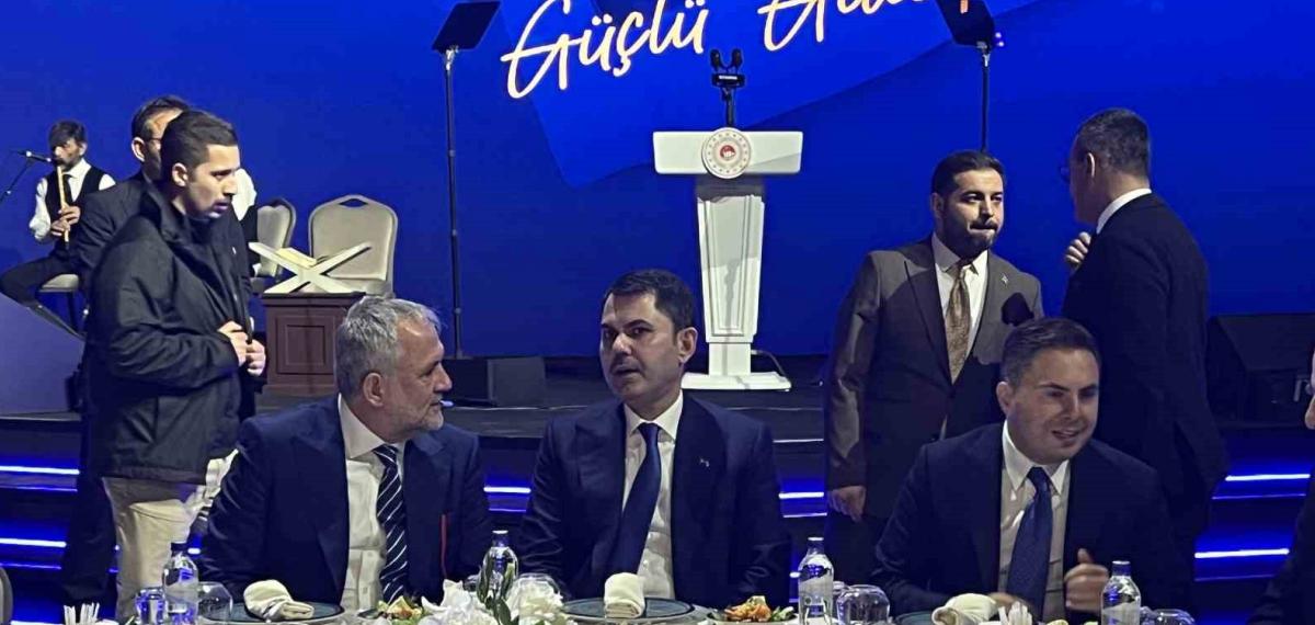 Bakan Kurum: “Devlet ve Millet El Ele Vererek, Asrın Felaketini, Asrın Dayanışmasına Dönüştüren Büyük Bir Seferberlik Başlattık”