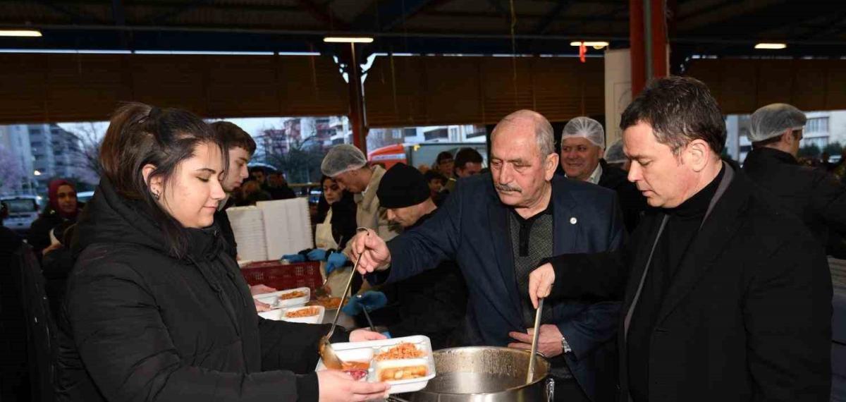 Başkan Aydın, Hamitler’de “Gönül Sofrası”Nda Vatandaşlarla Buluştu