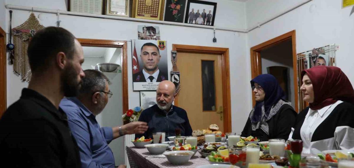 Başkan Çolakbayrakdar: “Ramazan’ın Bereketiyle Çalınmadık Kapı, Girilmedik Gönül Bırakmadık”