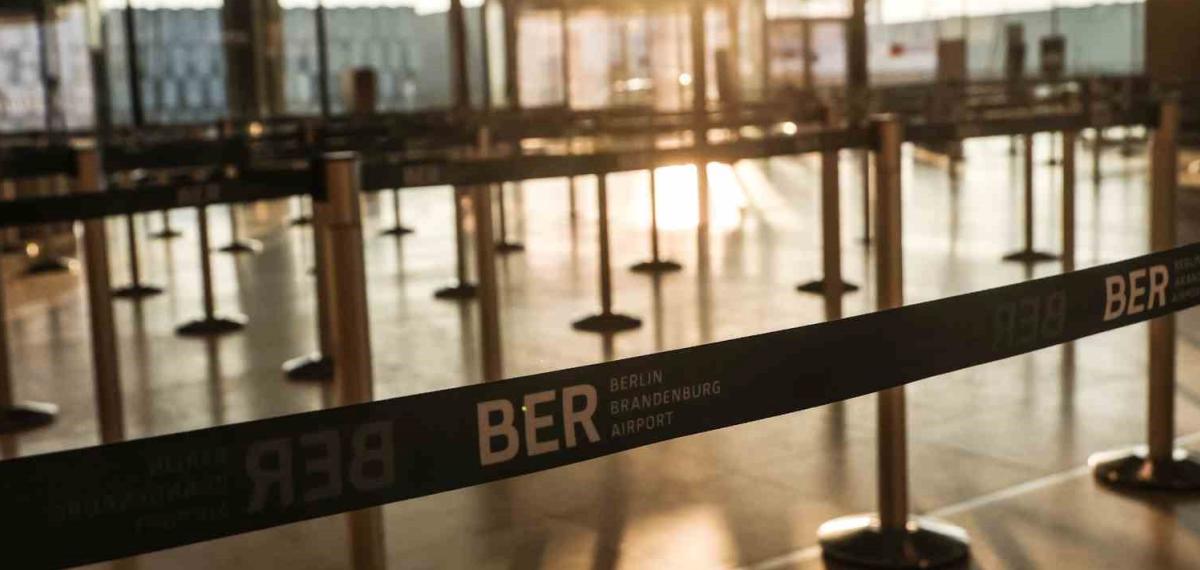 Berlin Brandenburg Havalimanı’nda Grev Nedeniyle 445 Uçuş İptal Oldu, 57 Bin Yolcu Etkilendi