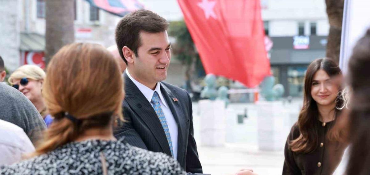 Bodrum Belediye Başkanı Mandalinci Belediye Personeli ile Bayramlaştı